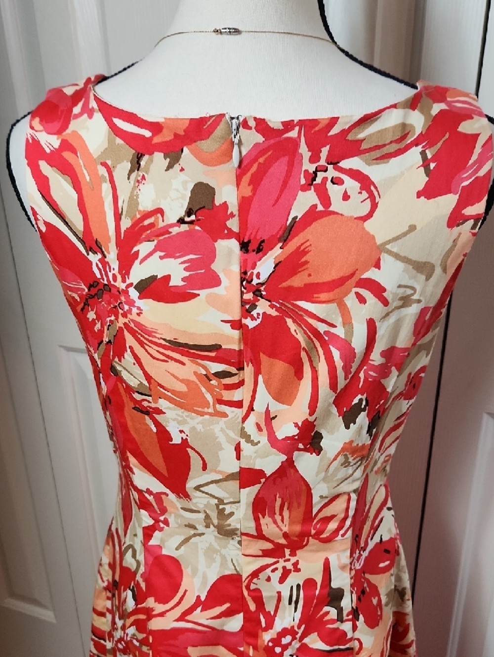 Coldwater Creek Red and Cream Floral Midi Dress - Picture 6 of 13